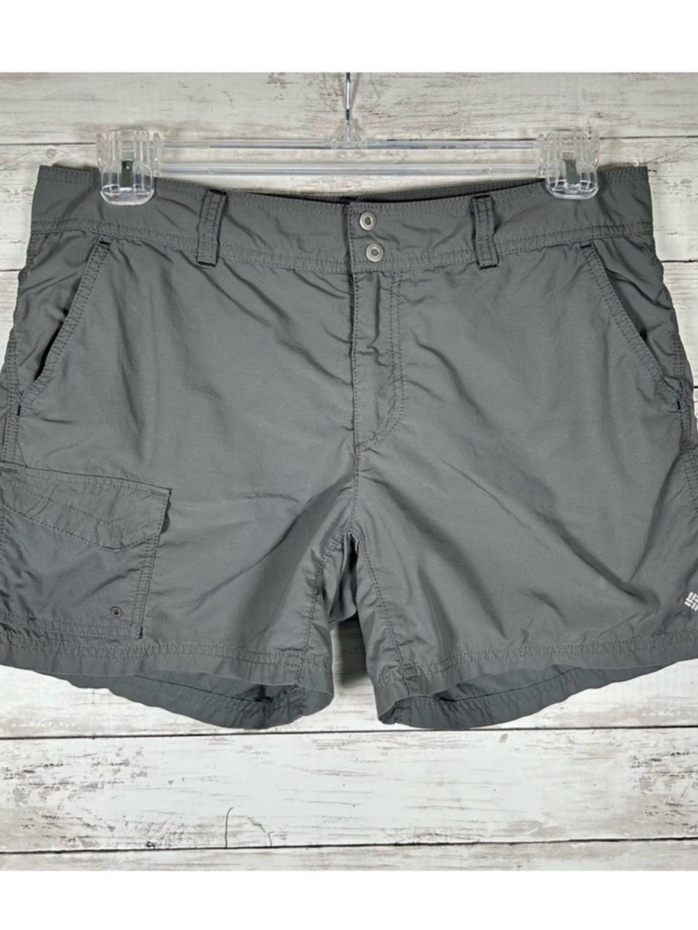 Columbia Omni Shade Cargo Hiking Outdoor Grey 5” Shorts Women’s Sz 14